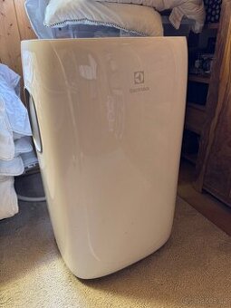 Mobilní klimatizace Electrolux EXP09CKEWI