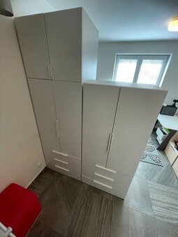 Skříň Platsa (Ikea)