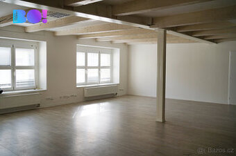 Pronájem kanceláře 260 m² – ul. Zubatého Praha 5