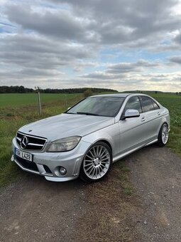 Mercedes-Benz C 220 CDI – C63 AMG Packet