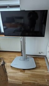 Stojan na TV / Monitor Vogel's