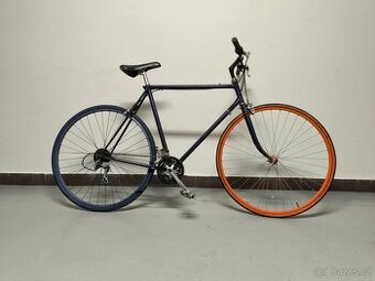 Silniční kolo rám favorit
