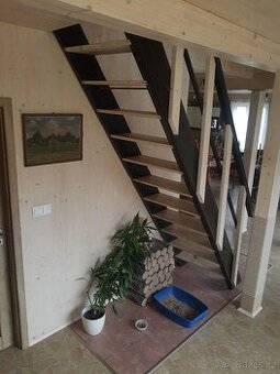 Renovované půdní schody