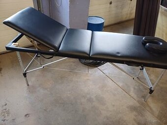 Masážní masérské lehátko