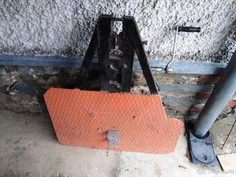 lesni naviják za malotraktora