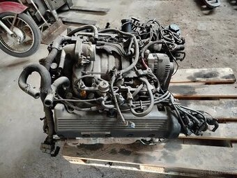 Ford V8 motor 4.6 l mustang, lincoln