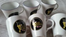 Hrnečky Zlatá hokejka 5ks, kus 18Kč