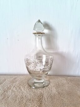 Skleněná zlacená vintage karafa s motivem ryb