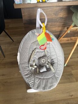 Hrací a houpací lehátko Lionelo