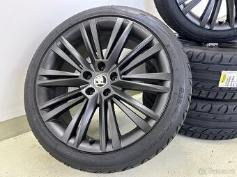 letní originál sada Škoda Superb III Canopus 19" 5x112