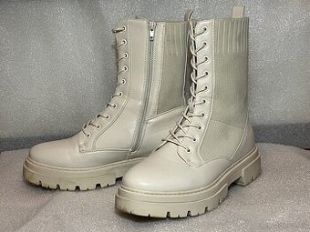 Šněrovací kotníkové boty