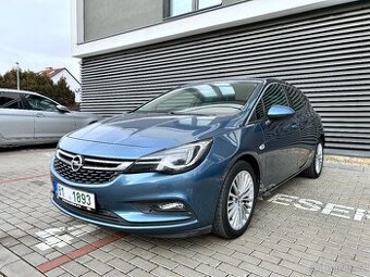 Opel Astra K hatchback, 2016, najeto 124.891 km, modrá
