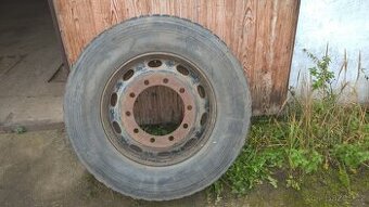 Kola 305/75 R24,5