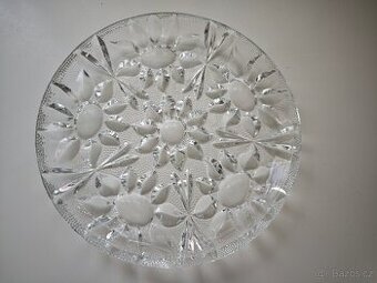 Křišťálový tác Ladislav Višňovský