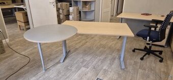 Kancelářský stůl - CENA DOHODOU