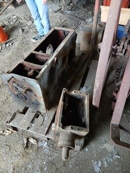 Obal převodovky zetor 25 a + hydraulika