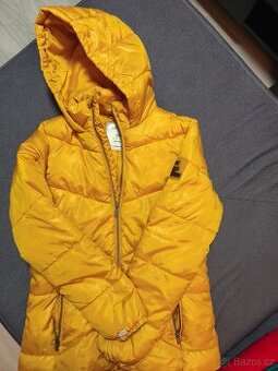 Dívčí zimní bunda + čepice