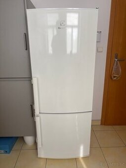 chladnička Electrolux  CB2901C