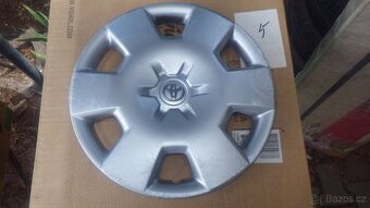1ks originál poklice Toyota 15"