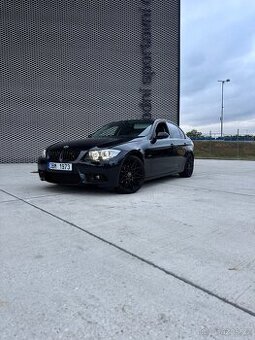 BMW E90