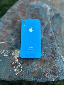 iPhone Xr 128GB funkční,na náhradní díly