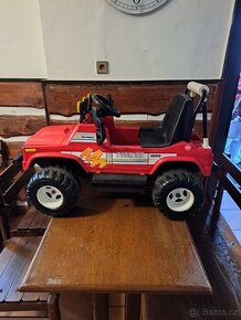 Dětské elektrické auto