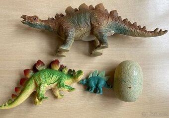 Stegosaurus - sada figurek s dinosauřím  vejcem( délka 33cm)