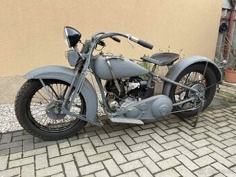 Harley Davidson VL 1200 zo sajdkou