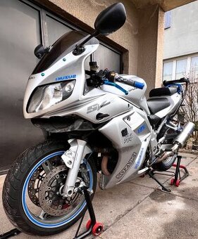 Suzuki SV 1000 S