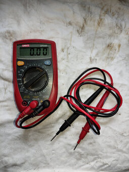 Multimetr UNI-T UT 33D