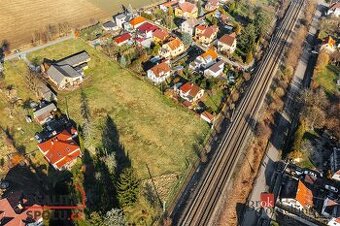 Prodej, pozemky/bydlení, 1001 m2, Na Benátkách 10, 25231 Vše
