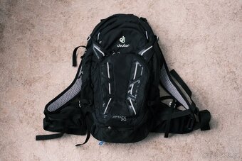 Batoh Deuter Attack 20l - integrovaný chránič SAS-TEC