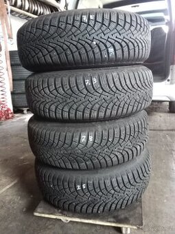 Kompletní zimní sada disků Mercedes Benz B180 CDI + pneu