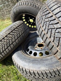 Zimní pneumatiky Dunlop 195/65/15