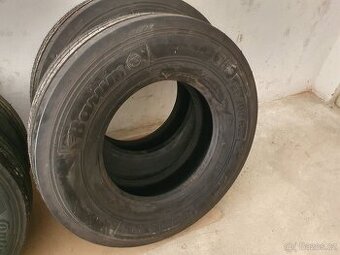 NÁKLADNÍ PNEU BARUM 295/80/22.5