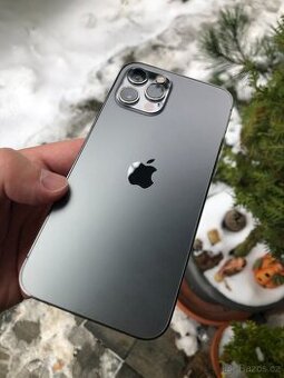 iPhone 12 PRO 256Gb v hezkém stavu, grafitový...TOP
