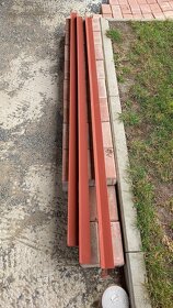 ocelový úhelník 1 kus 5x5x 0,5 x 200 cm - 1