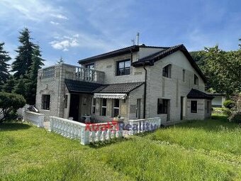 Prodej rodinného domu, 387m2, garáž 50m2, ev.č. 00028