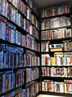 originální VHS kazety (videokazety)