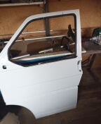 Prodám levé přední dveře rozteč pantů 330mm