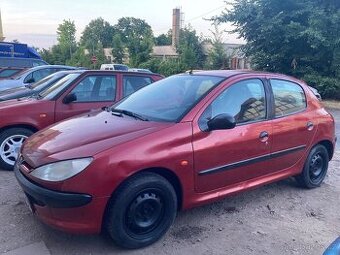 Peugeot 206 1.4 hdi 50kw Rok 2005. Nízká spptřeba