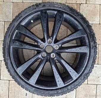 19" 5x108 jaguar XE ,8,5j et 55 ,225/40r19 zimní