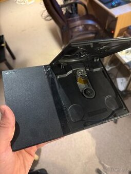 PS 2 SLIM + 11 her, 3 Ovladače, 2x 128 Mb karty