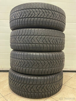 Pirelli Scorpion Winter 235/65 R17 104H 4Ks zimní pneumatiky - 1