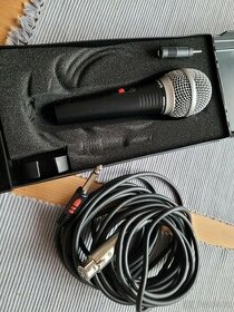 Mikrofon vhodný na karaoke