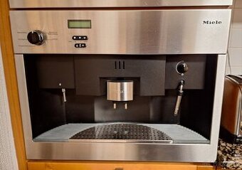 Kávovar Miele CVA 620 nefunkční