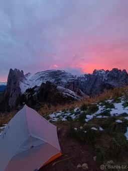 Ultralehký expediční stan pro dvě osoby 1,02 Kg, 36 x 13cm