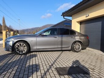 BMW f10 Manuál M packet