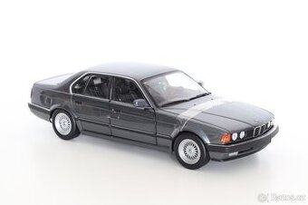 BMW 730i E32 1:18 Minichamps Grey metallic