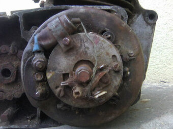 čz 175/501/502 skutr - dynamostarter,kryt dynamostarteru,náb